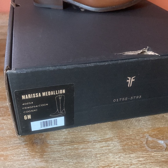 NWT Frye Marissa Medallion Inside Zip Tall Boot - Picture 5 of 7